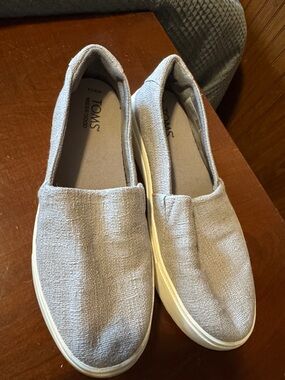 TOMS Slip-On Shoes in Light Gray and White